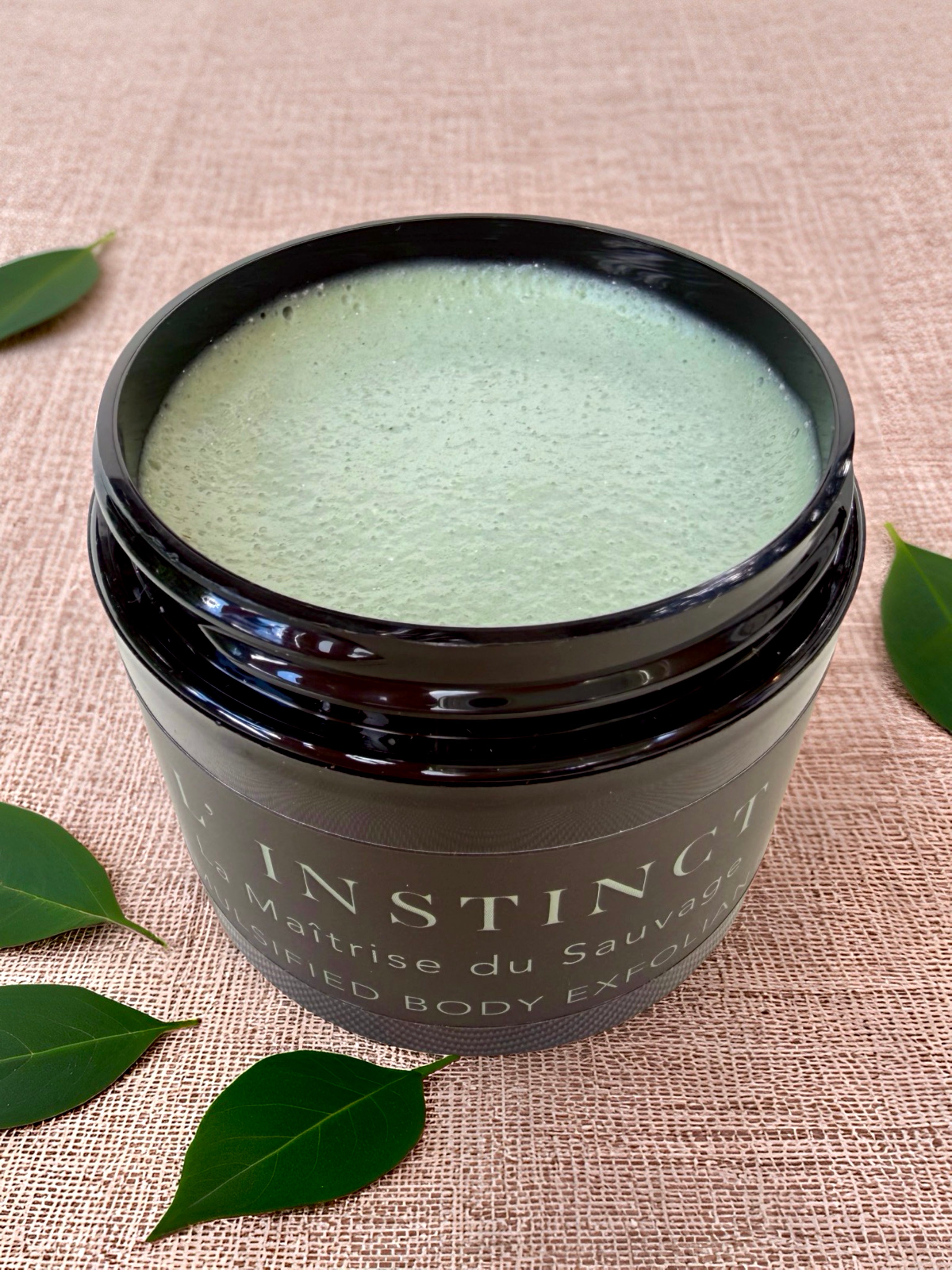L’INSTINCT Men’s Body Care Collection