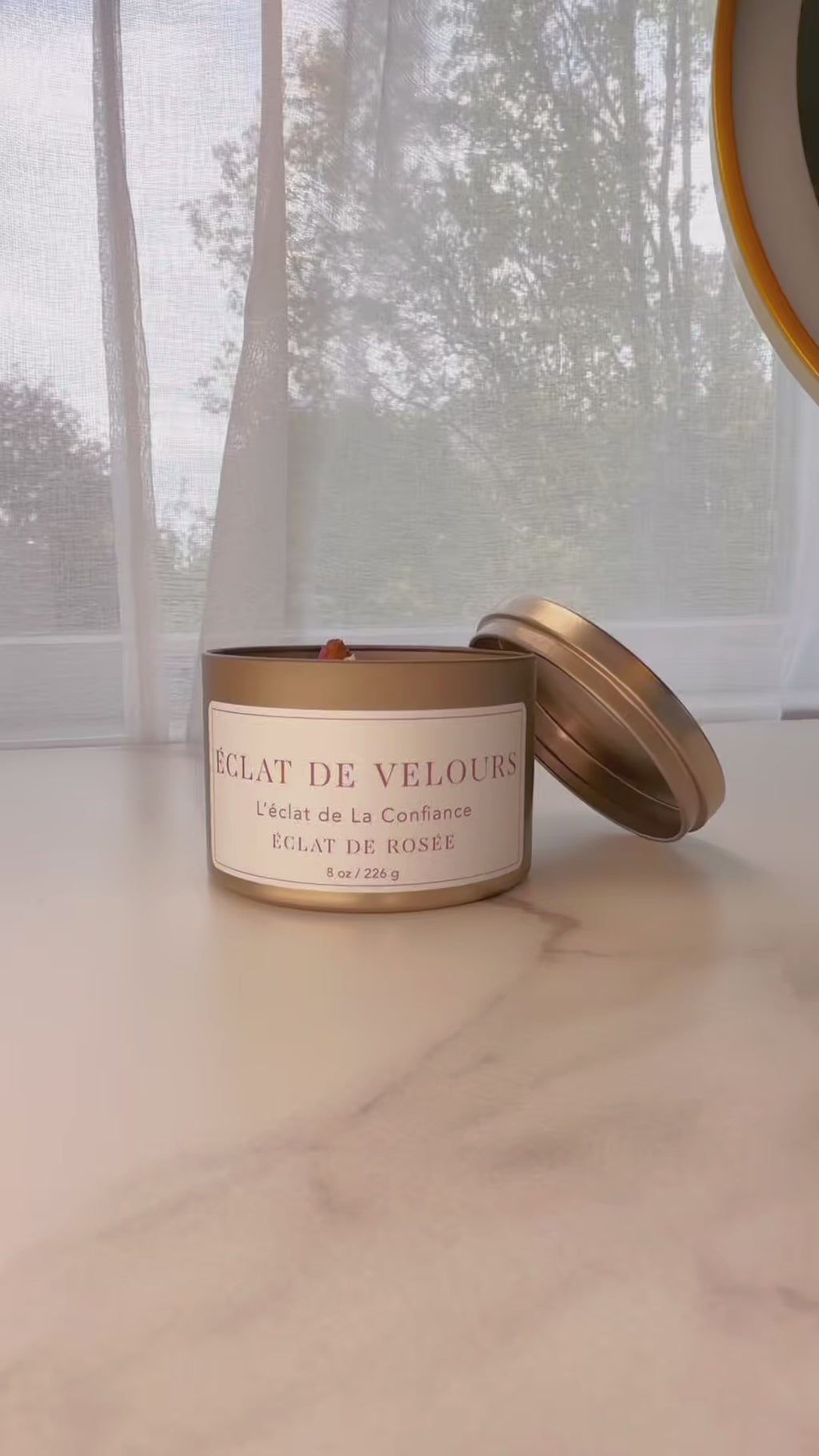 ÉCLAT DE VELOURS Body Care Collection